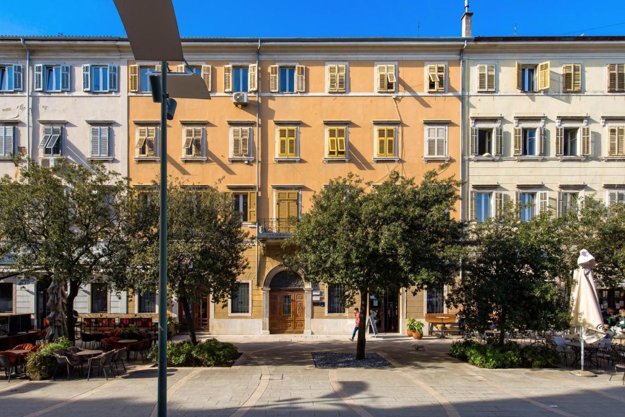 Bella Ciao Apartments Rijeka Luaran gambar