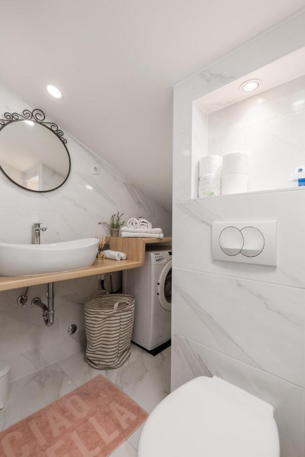 Bella Ciao Apartments Rijeka Luaran gambar